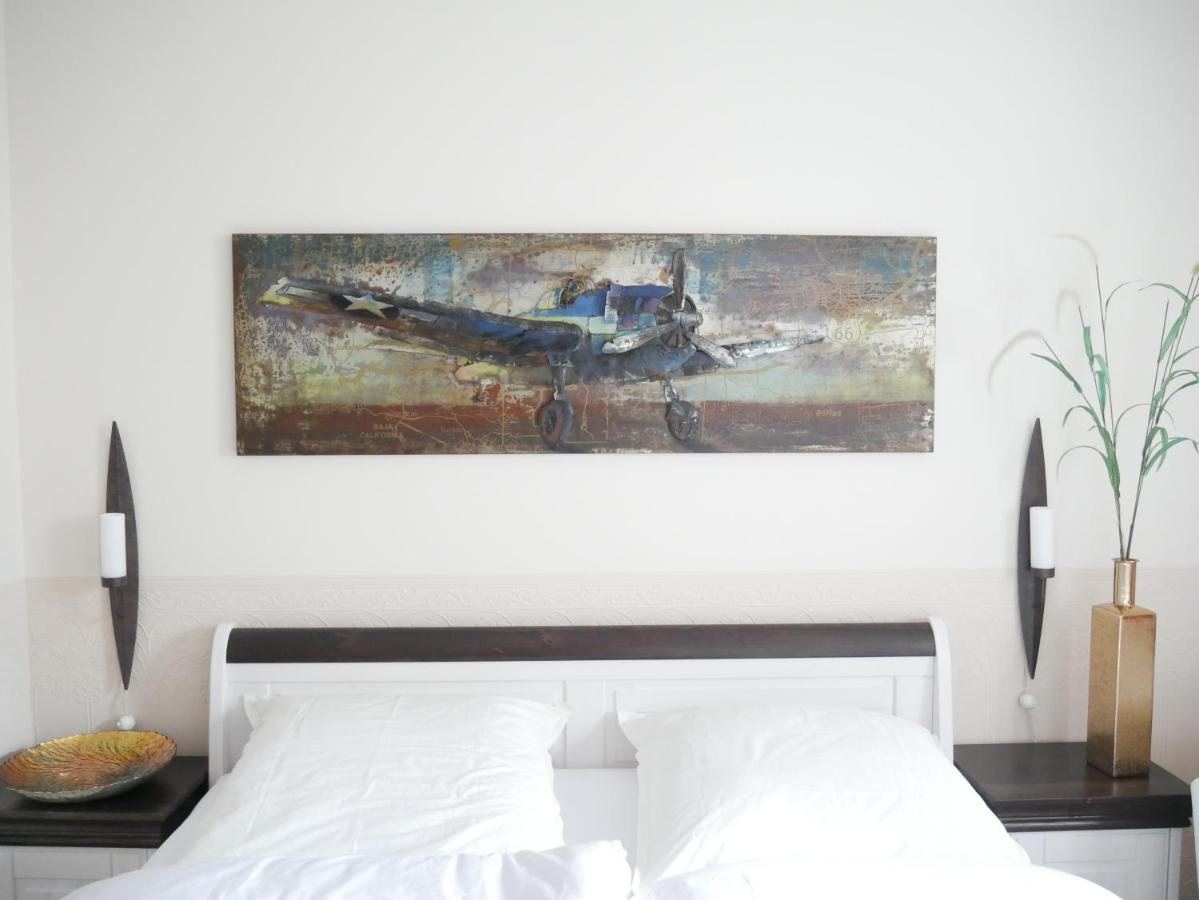 Ferienzimmer Weltenbummler,ラインスベルク エクステリア 写真