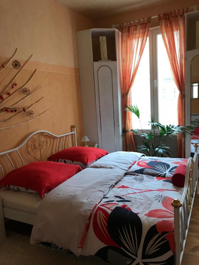 Ferienzimmer Weltenbummler,ラインスベルク エクステリア 写真